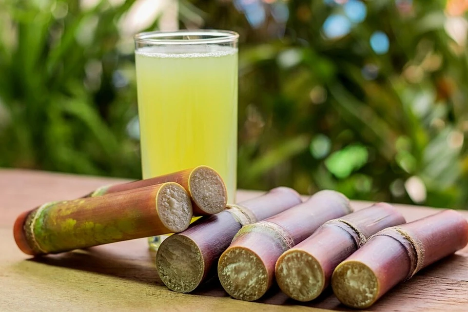Những người không nên uống nước mía